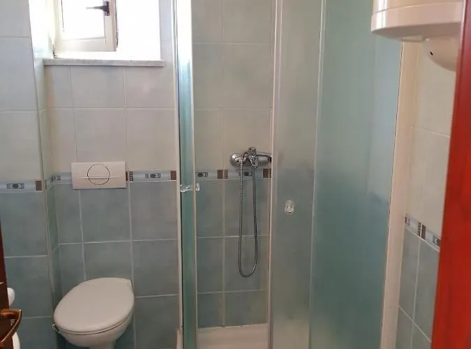 公寓 Ivana Diklo 扎达尔